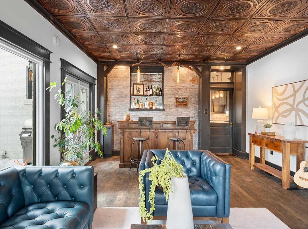 Remarkable 1920S American Foursquare