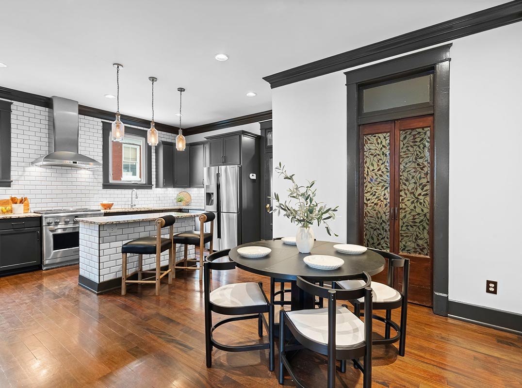 Remarkable 1920S American Foursquare