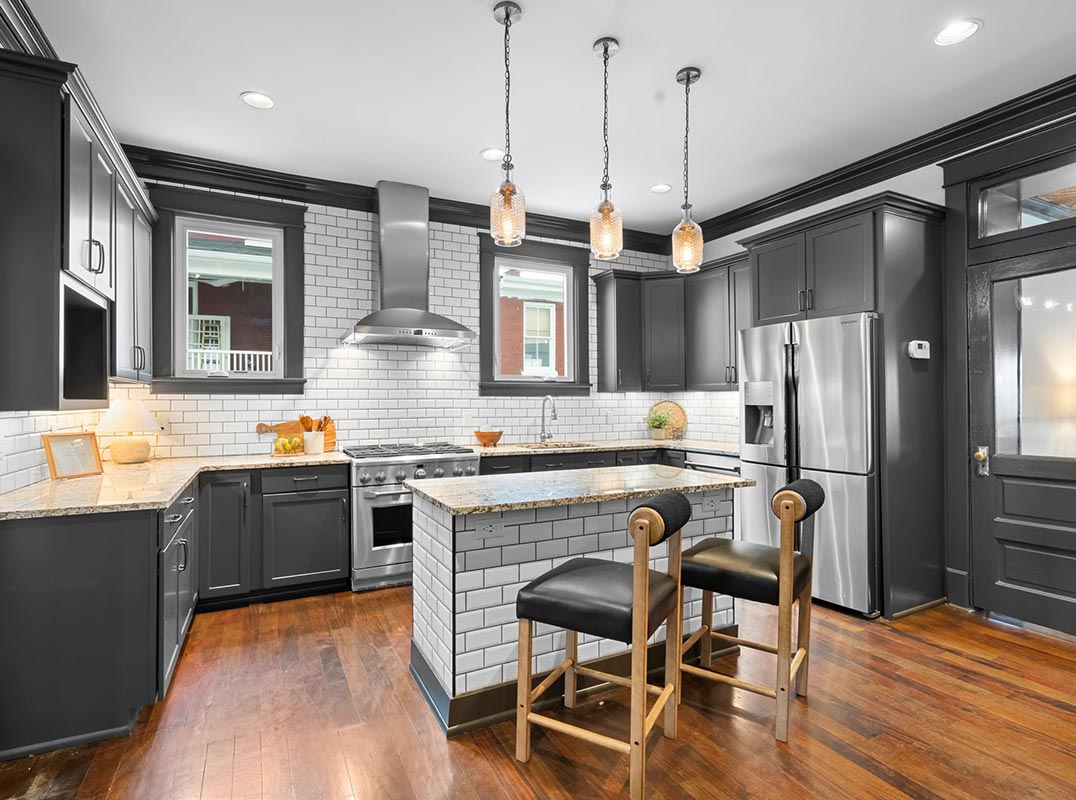 Remarkable 1920S American Foursquare