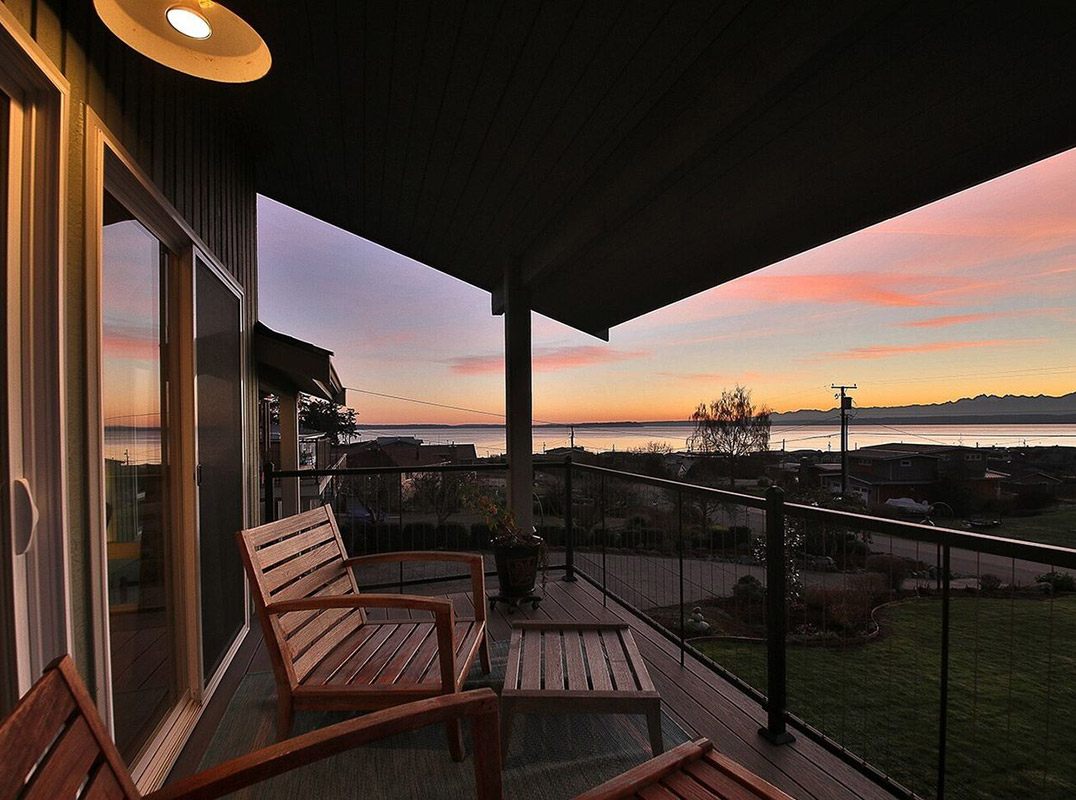 Beautifully Updated West-Facing View Home