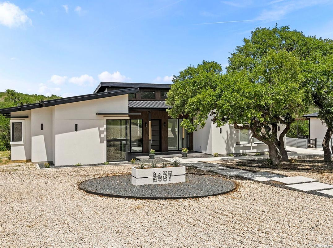  Modern Luxury in Spring Branch! 