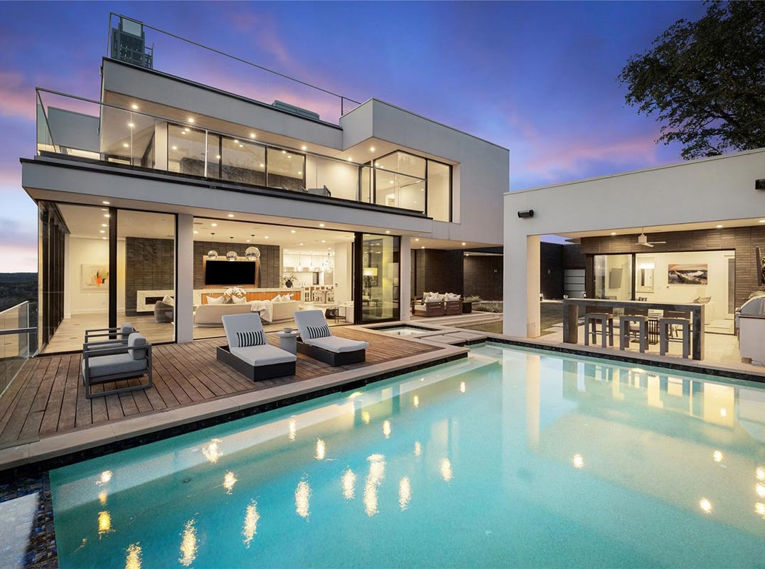 A Modern Austin Masterpiece Above the City