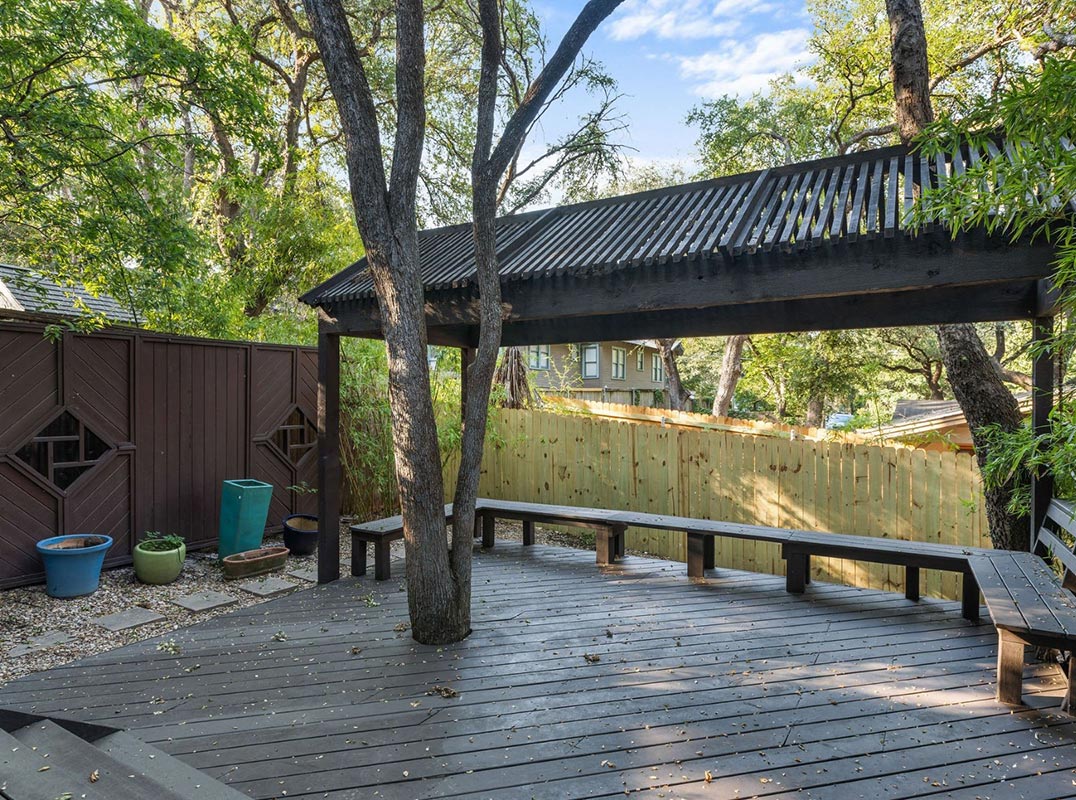 Charming Deep Eddy Retreat in the Heart of Central Austin