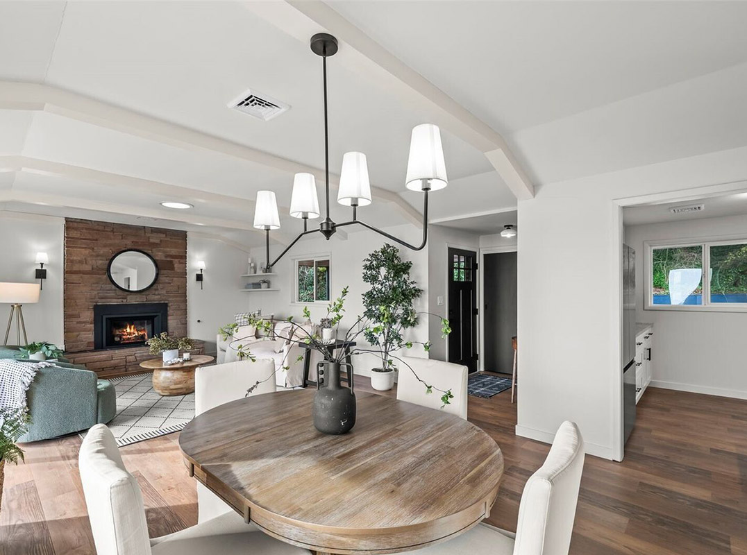 Beautiful Prentice Avenue Residence