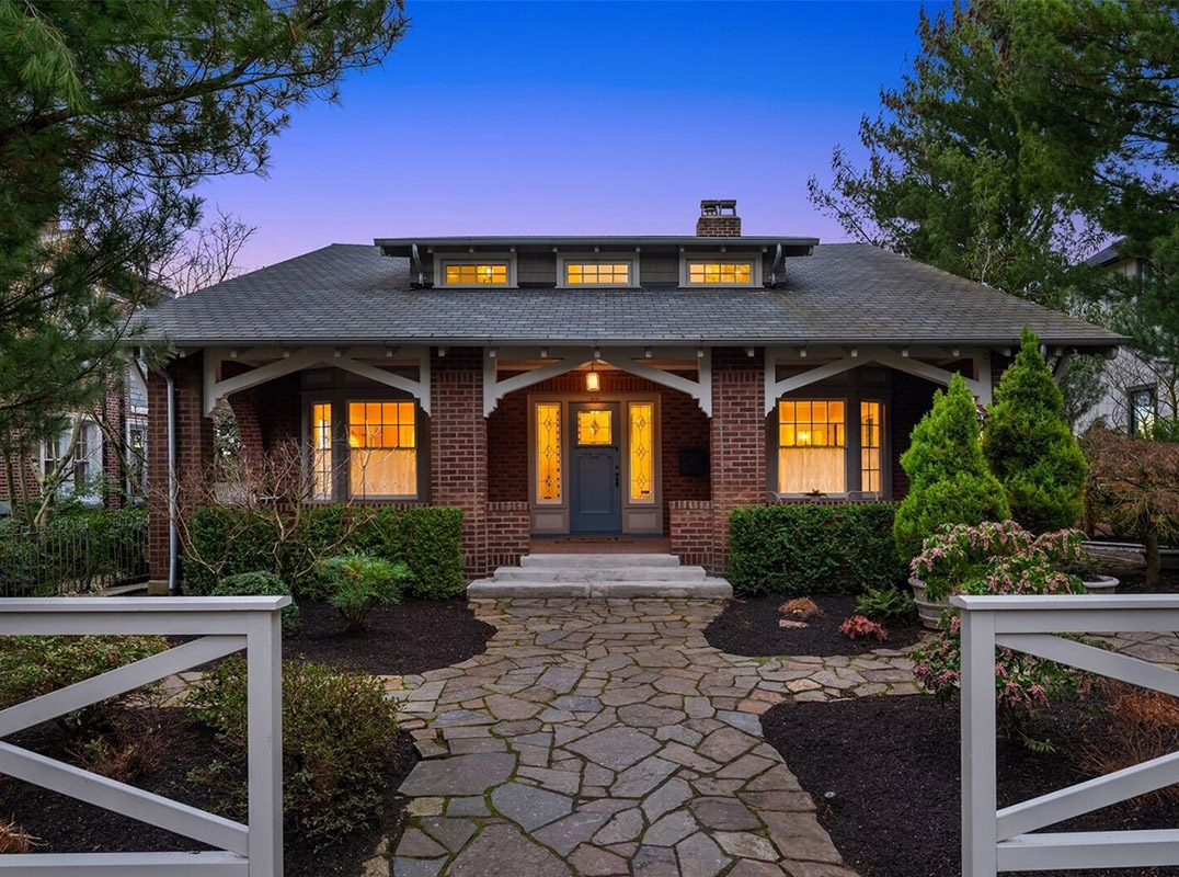 Iconic Architecture, Exquisite Modern Comfort