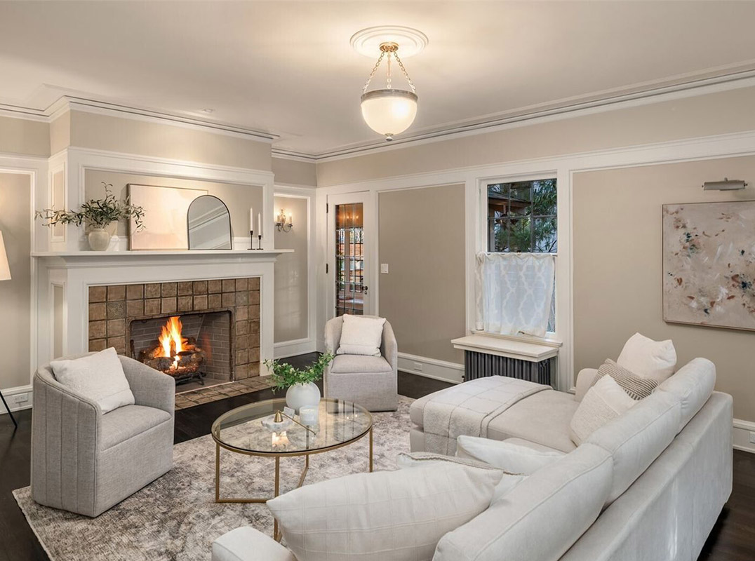 Iconic Architecture, Exquisite Modern Comfort