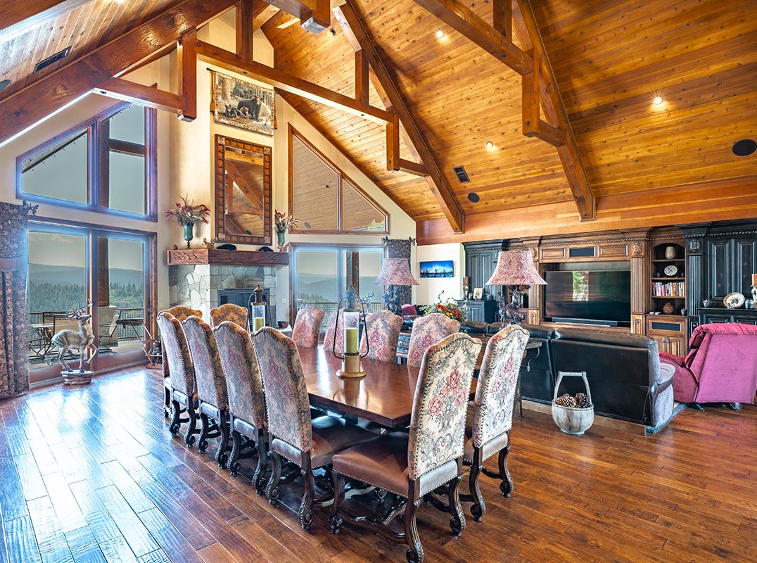 Owned Solar And Gorgeous Views!