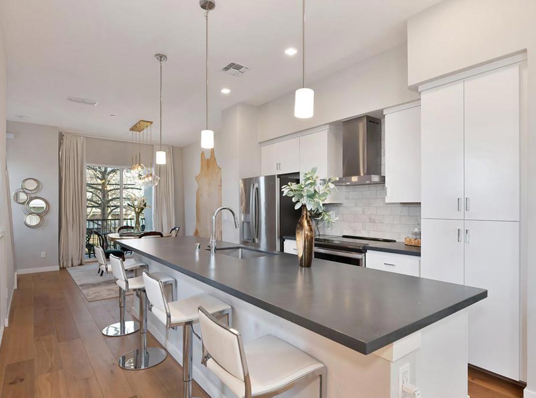 A Great Place To Live In East Sacramento