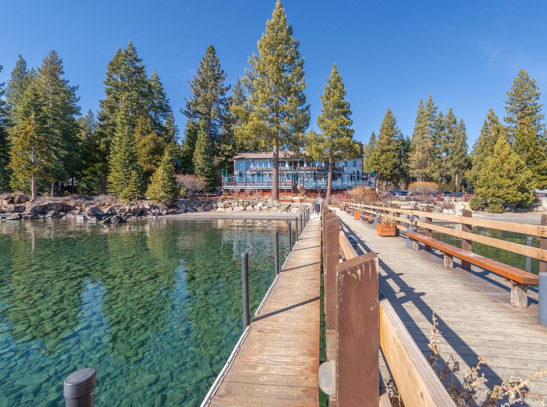 Location, Lifestyle and Luxury with Lake Views