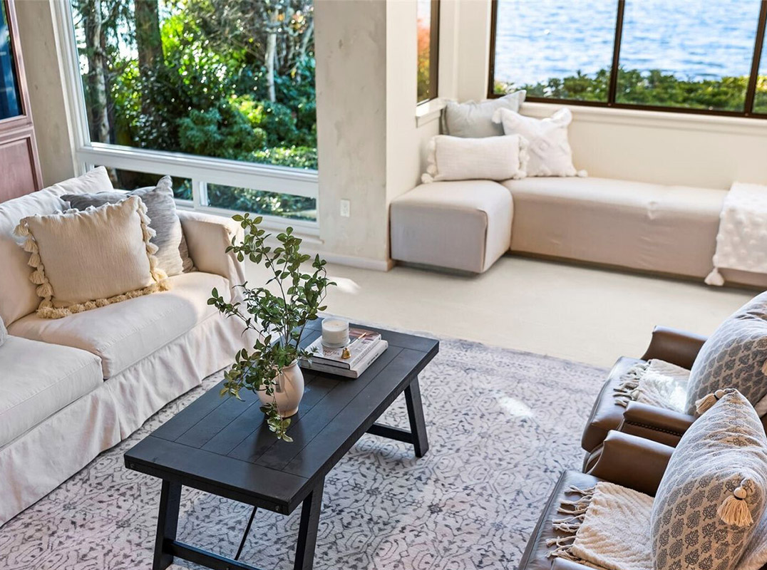 Exceptional Waterfront Estate