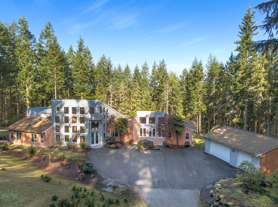 Private Sequim Bay Estate