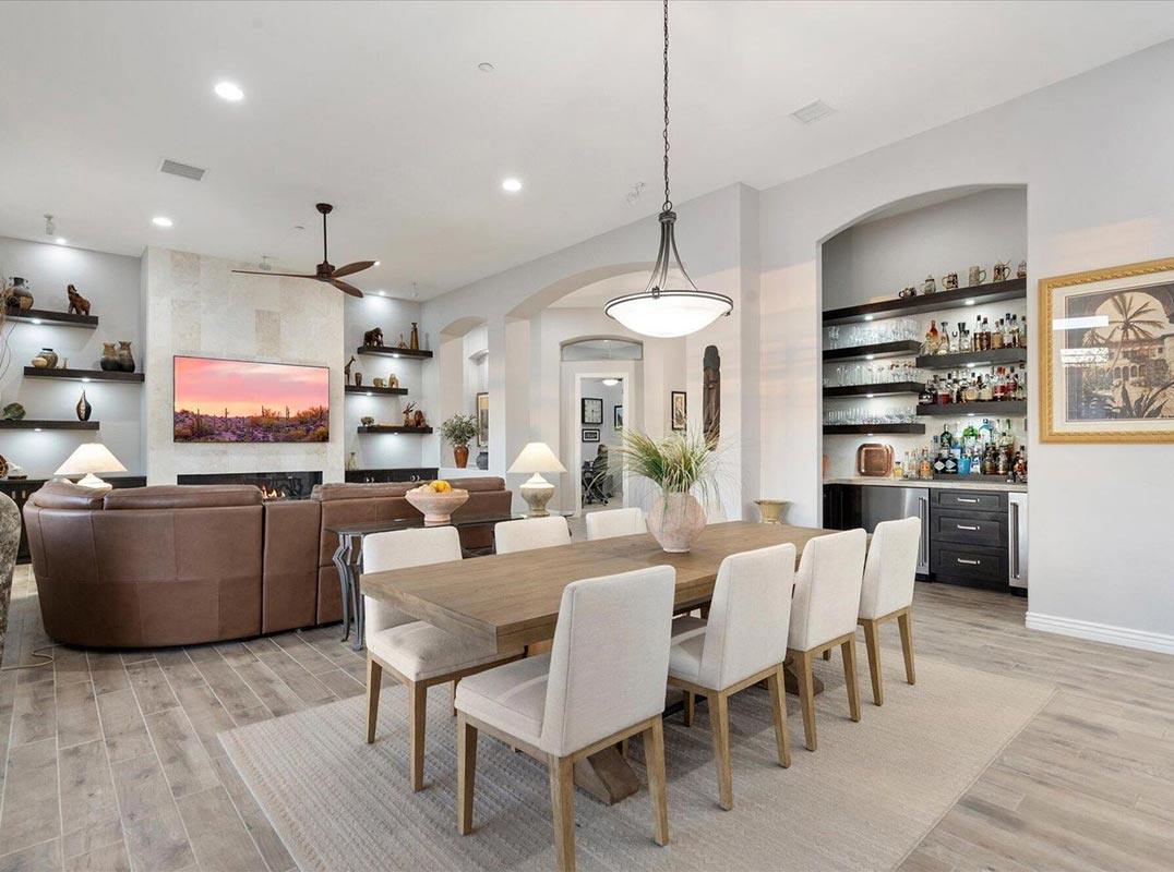 Stunning Amherst Model