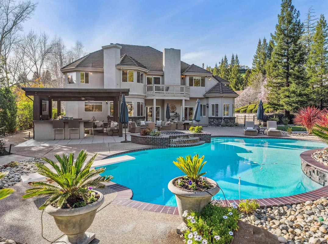 Impeccably Maintained Blackhawk Estate