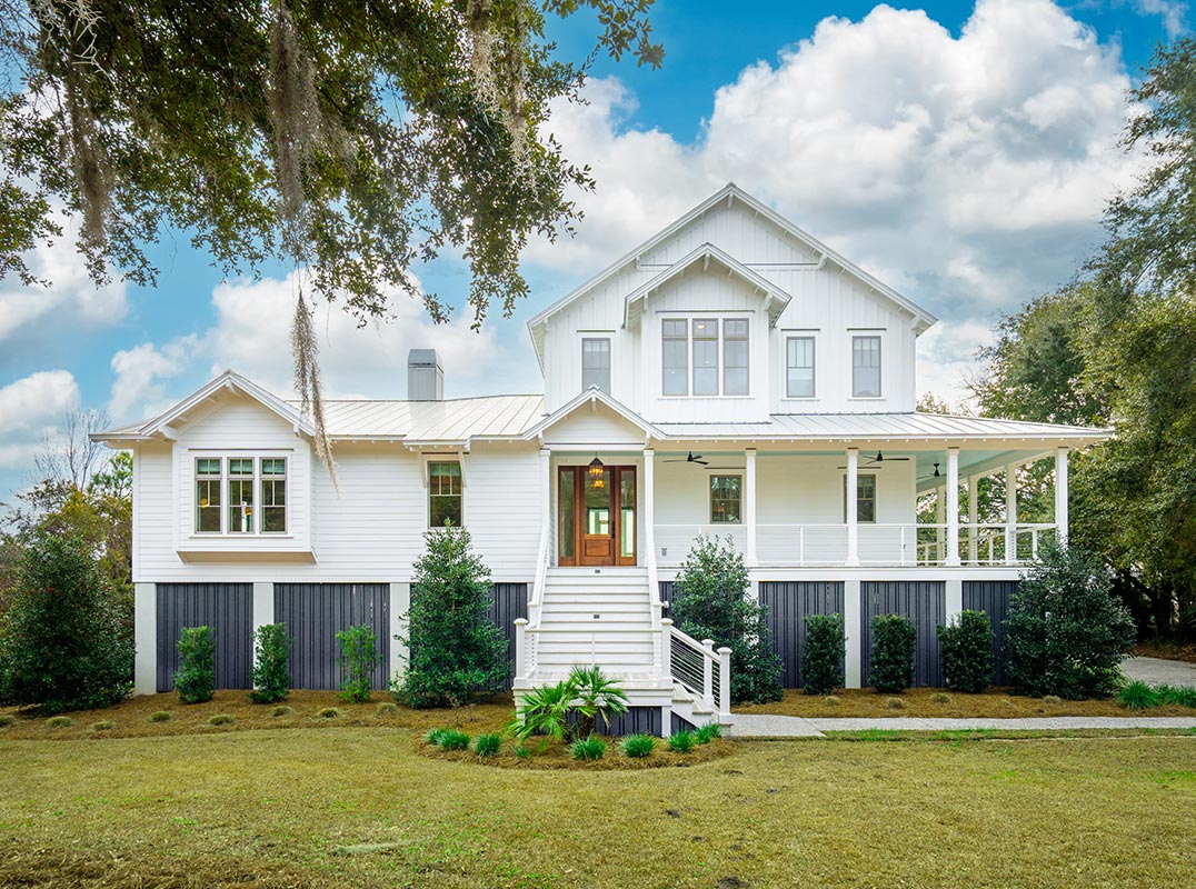 Waterfront Retreat Along The Intracoastal Waterway
