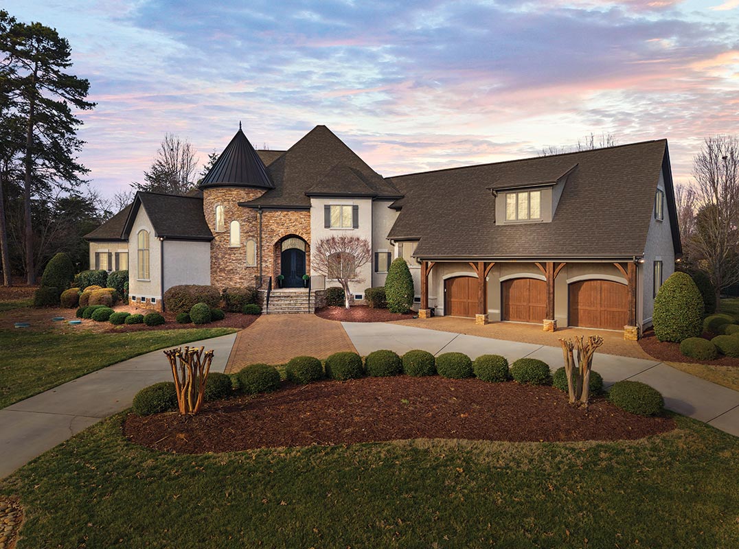 Luxury Living at The Point Trump National Golf Club