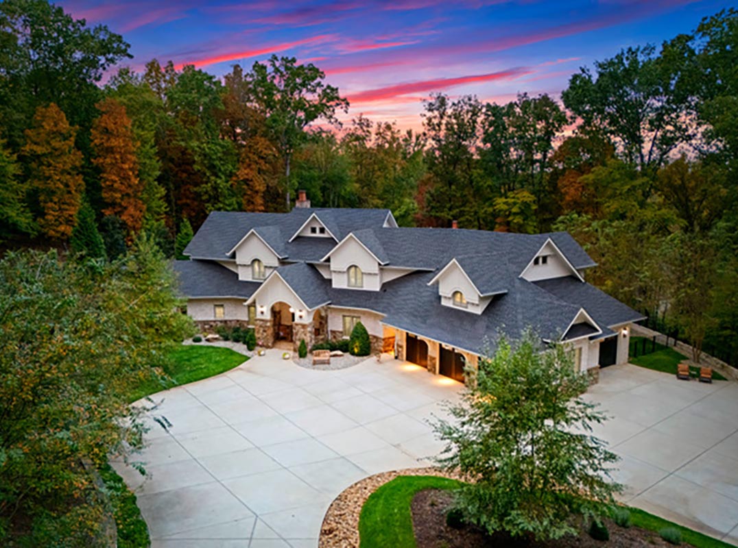 Extraordinary Waterfront Estate in Lake Wylie