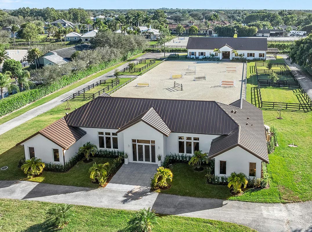 A Newly Built Equestrian Estate of Exceptional Distinction