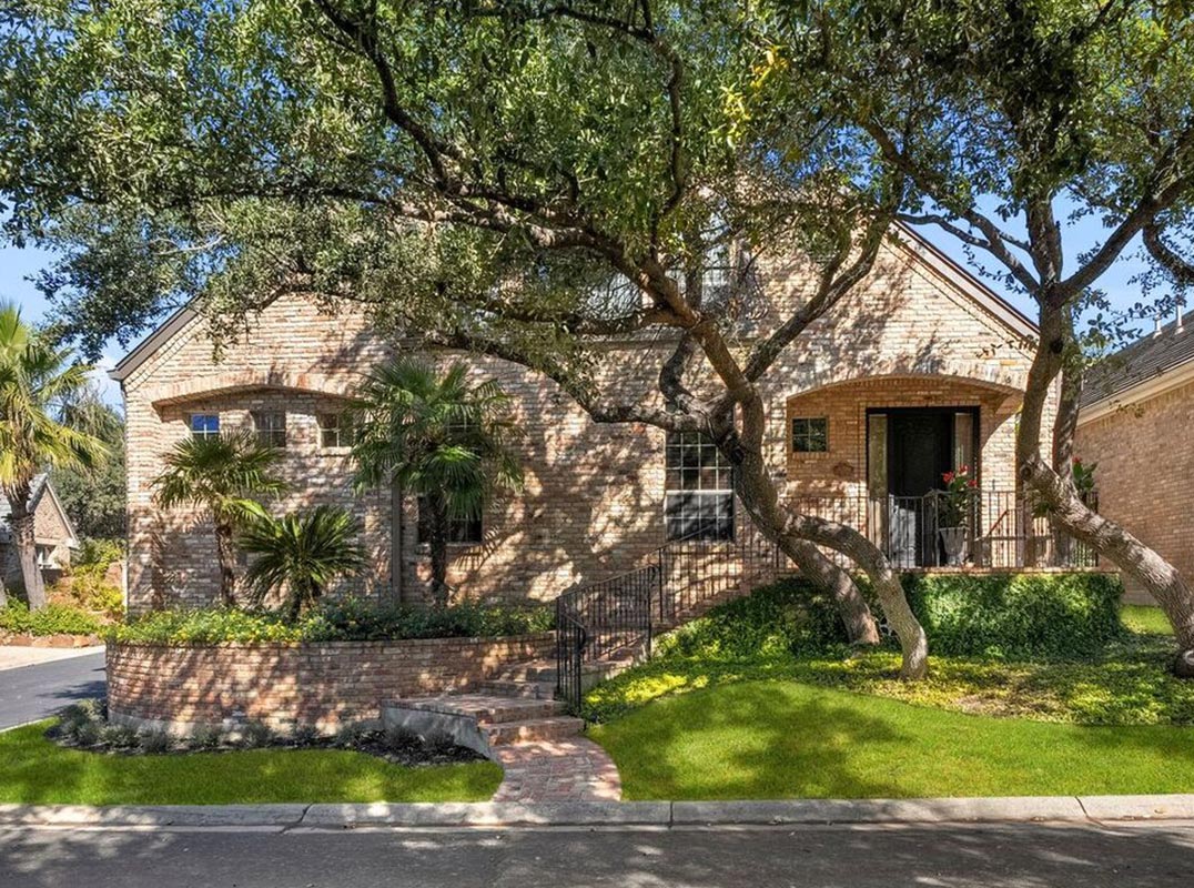 Exceptional Home Built By Ross Palmer