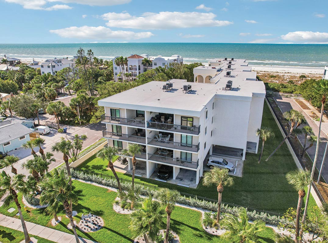 BEACH FRONT 3/2 condo