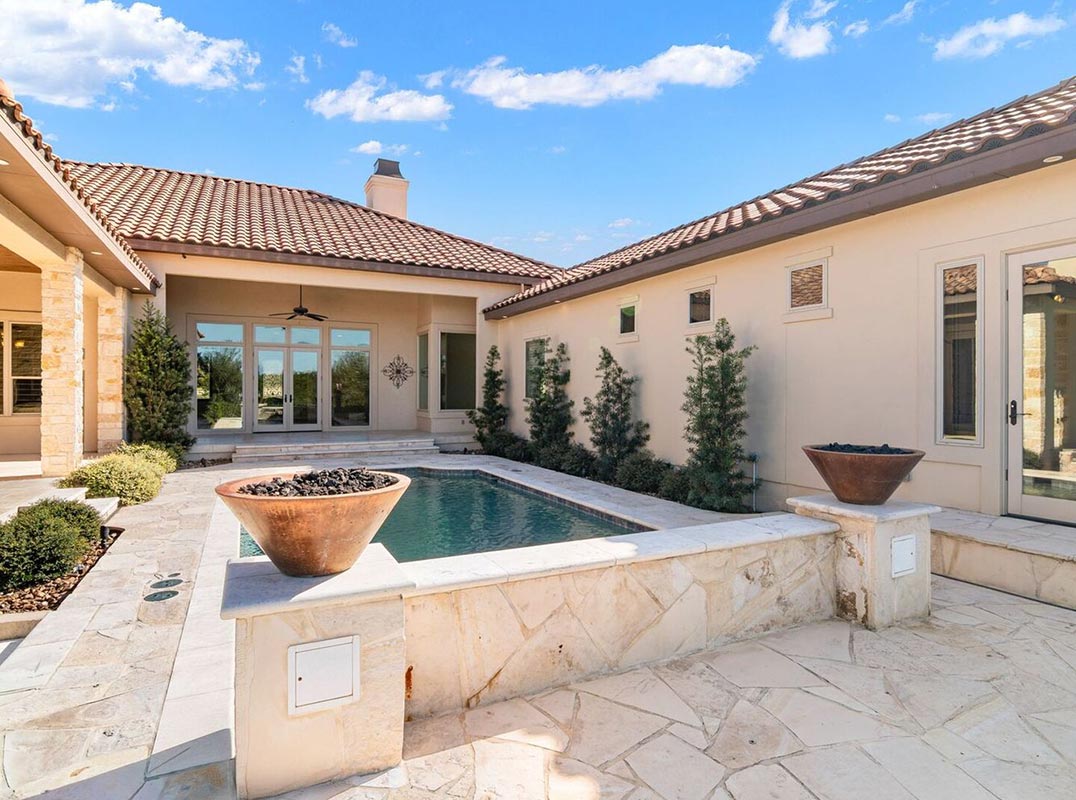 Designer-Crafted Luxury Home in Shavano Park