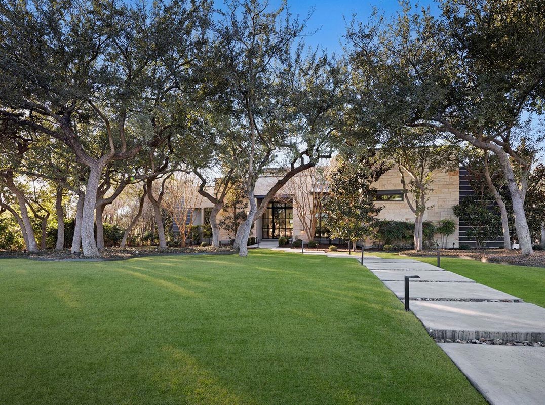 Sophisticated Single-Level Estate