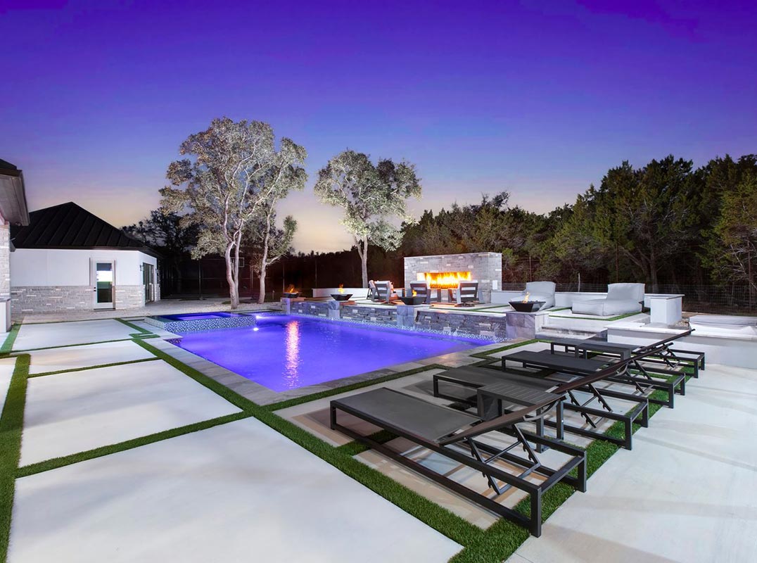 Luxury Living. Poolside Perfection.