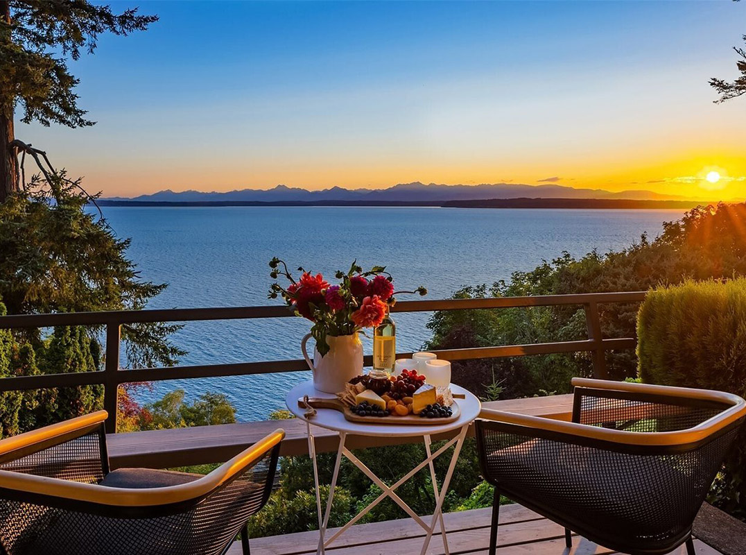 PNW Mid-Century Modern