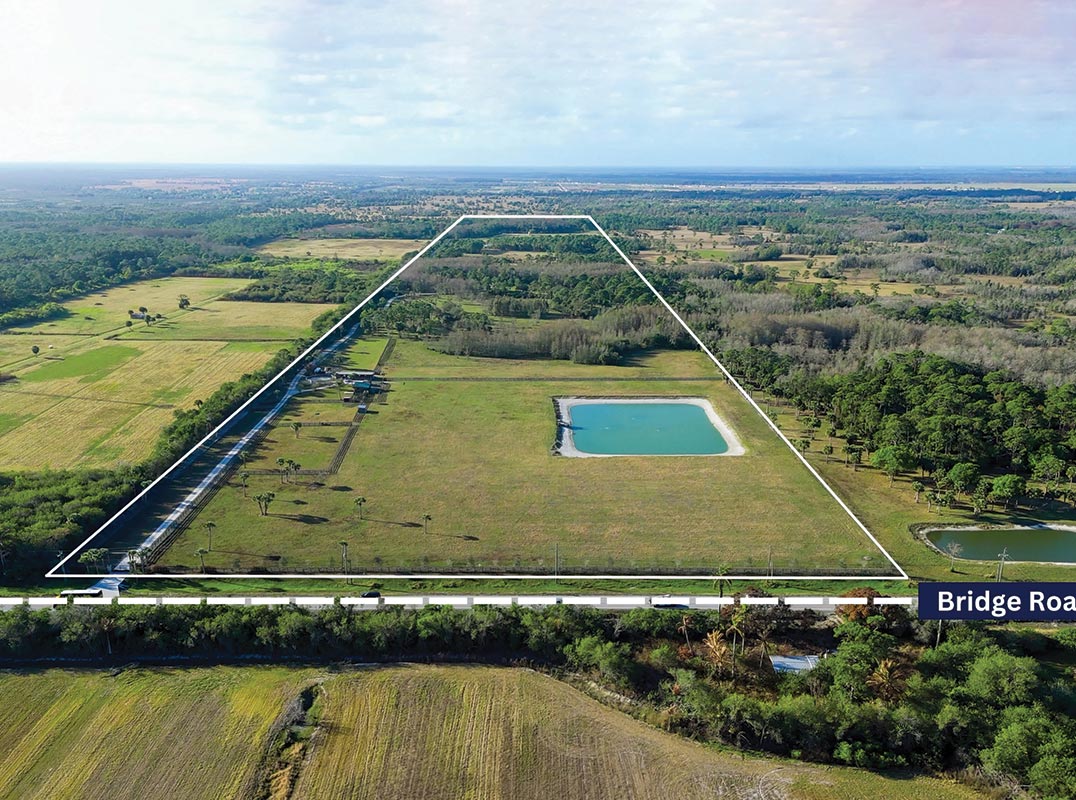 A Rare Legacy Estate  in Hobe Sound