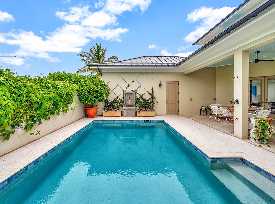 Located in Castaway Cove and Steps from Private Beach Access