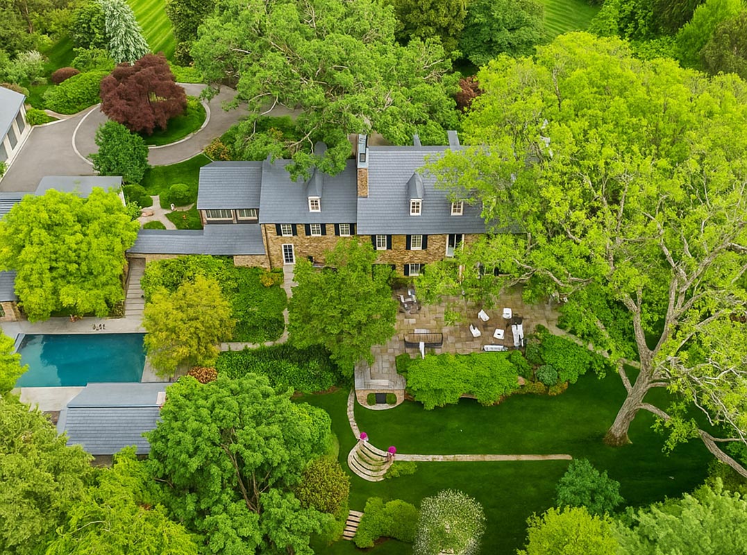 Elegant Ballantrae Estate Blending History & Luxury