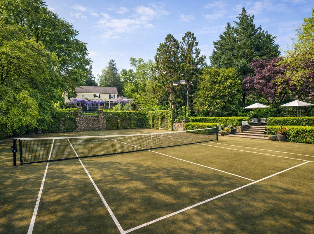 Elegant Ballantrae Estate Blending History & Luxury