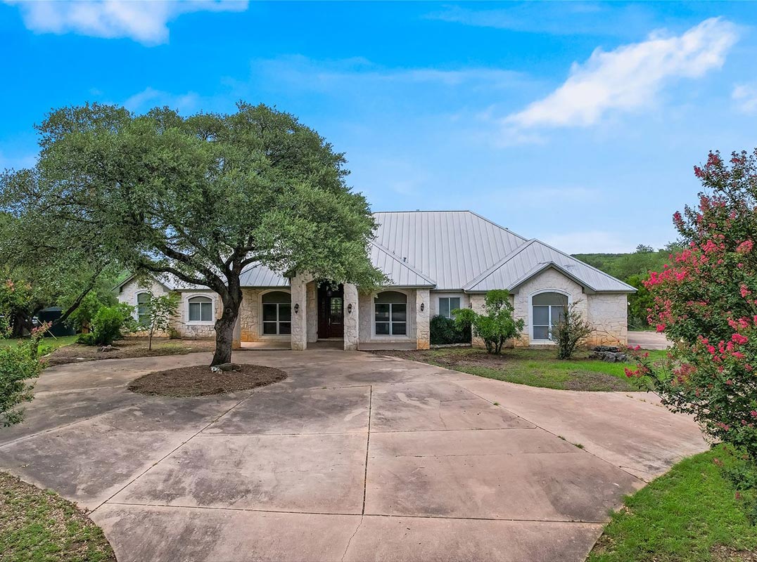Fenced And Gated Gentleman’s Ranch