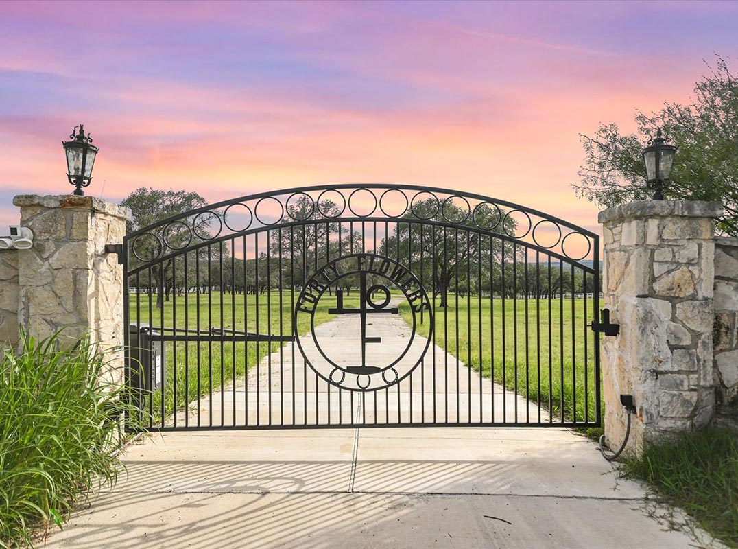Fenced And Gated Gentleman’s Ranch