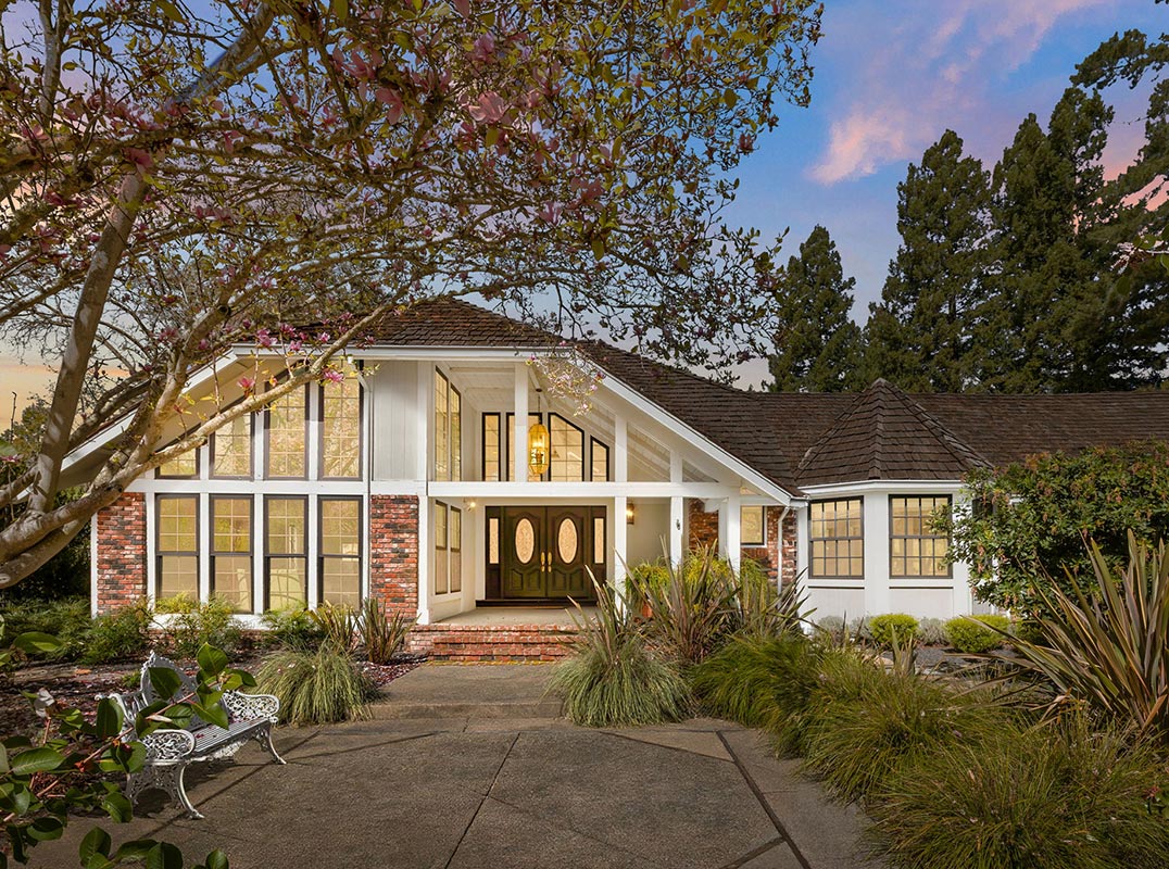 Extraordinary Gated Hidden Oaks Estate In Blackhawk