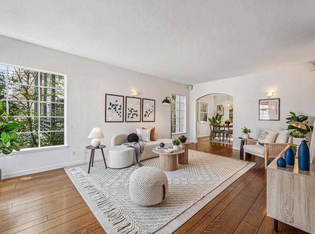 Duplex In A Highly Desirable Setting