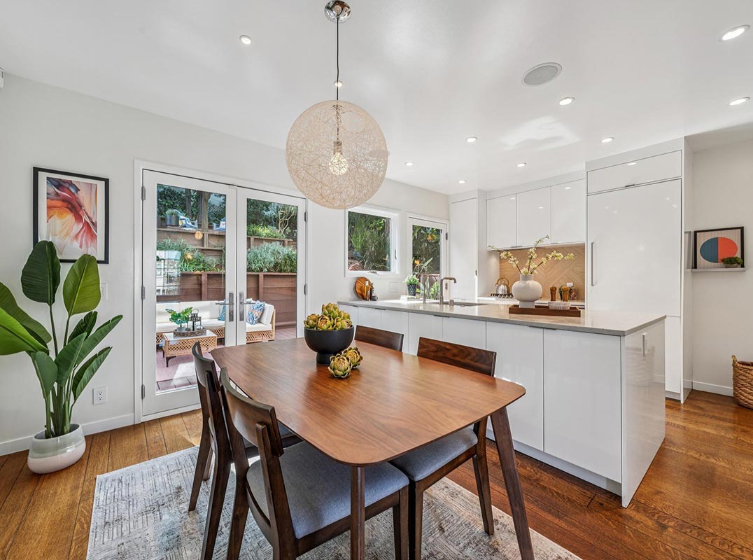 Duplex In A Highly Desirable Setting