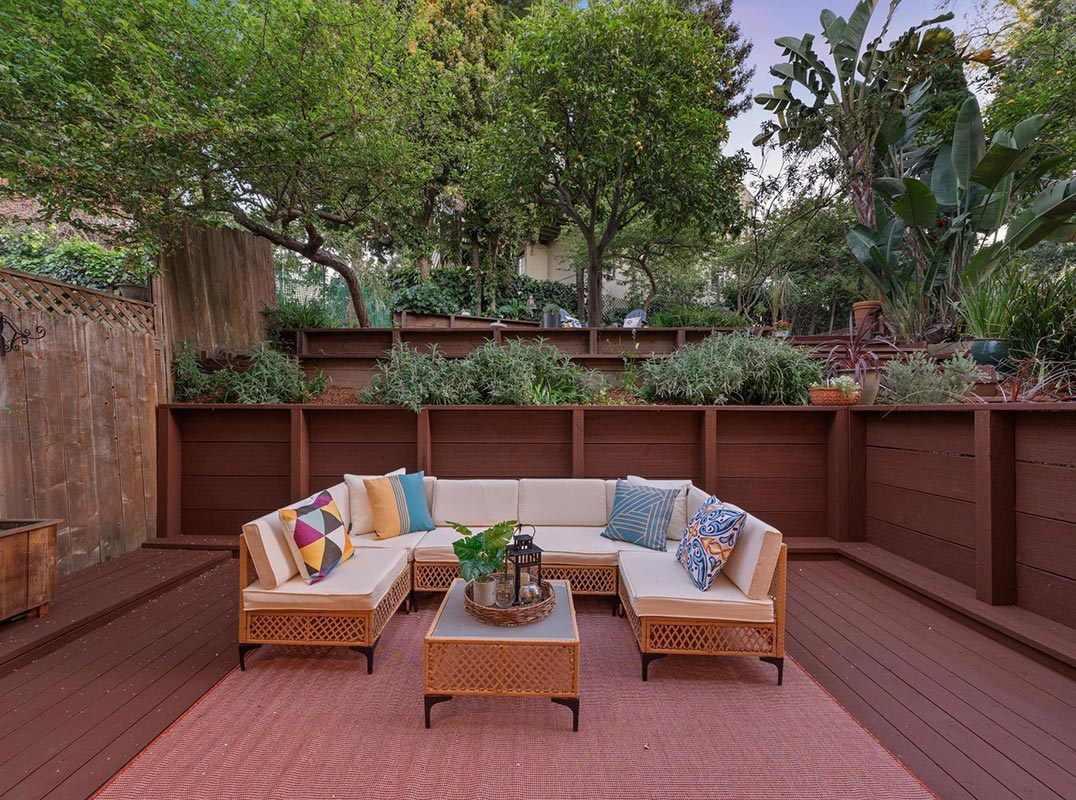 Duplex In A Highly Desirable Setting