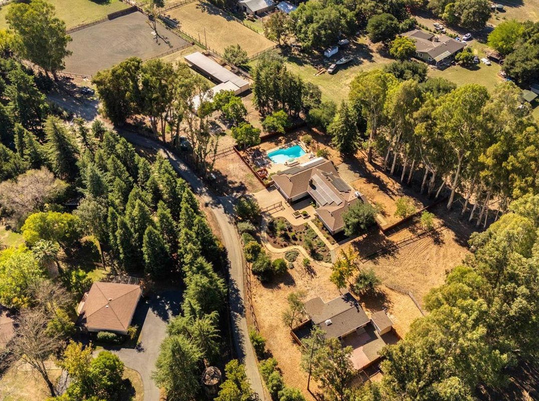 Luxury Meets Lifestyle in the Camino Tassajara Valley