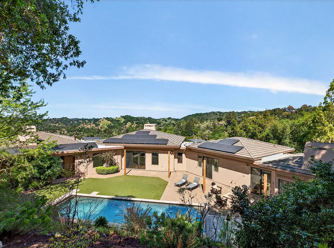 Stunning Contemporary Home On A Prestigious Orinda Cul-De-Sac