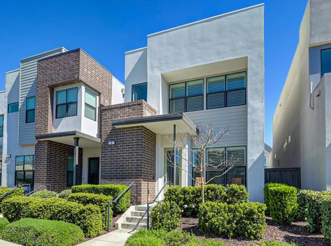 Contemporary Sophistication With Effortless Luxury Living