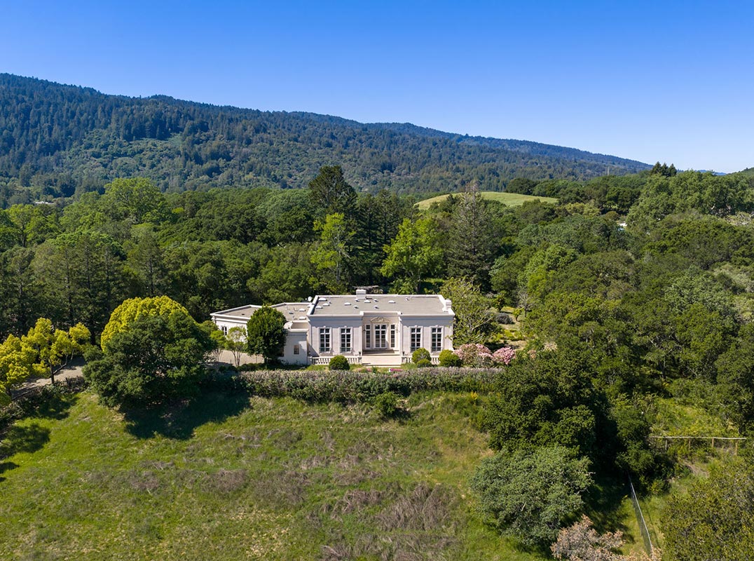 Opportunity To Renovate Or Build New In Woodside
