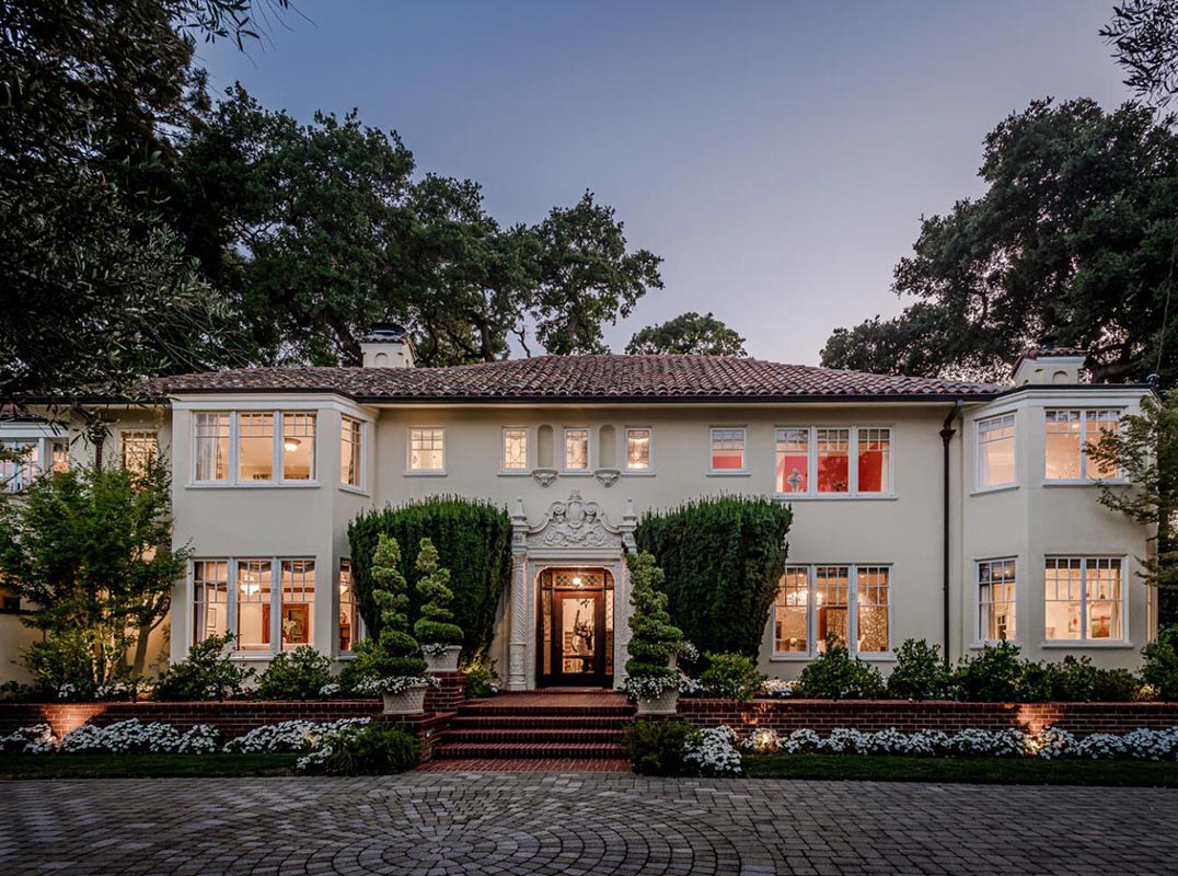 Modern Living Meets Classical Antiquity