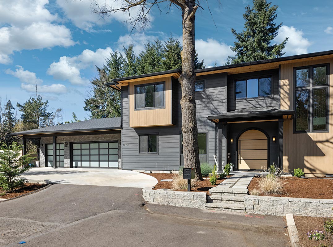 TRANSITIONAL STYLE IN LAKE OSWEGO