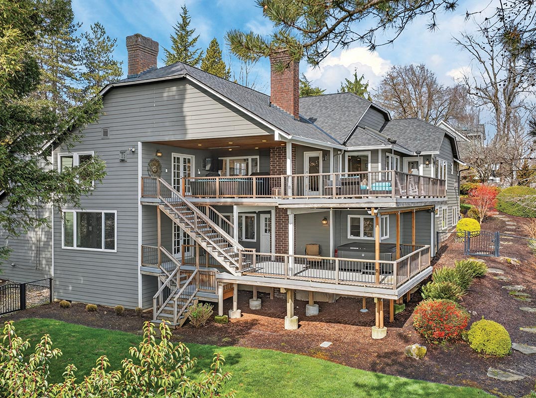 FOREST HIGHLANDS GEM IN LAKE OSWEGO