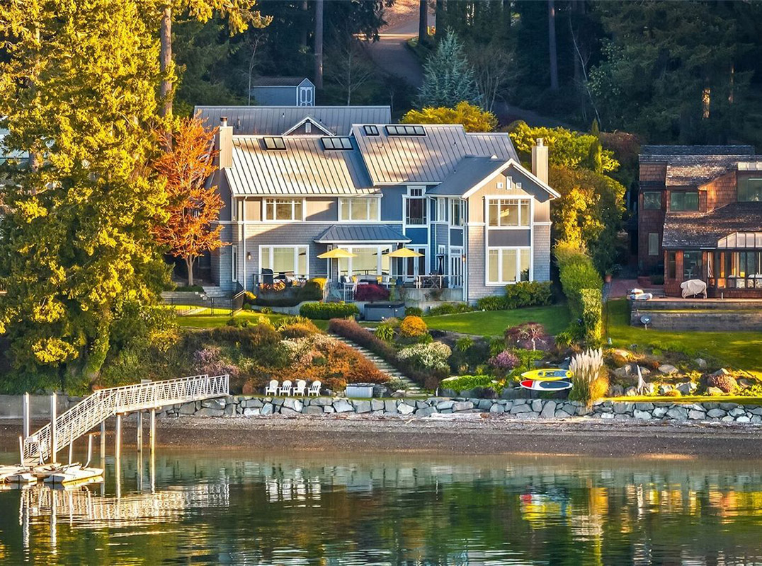 Gold Standard of Luxury Waterfront