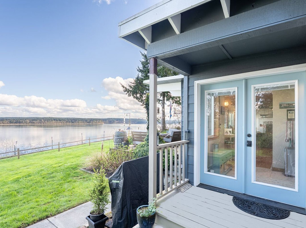 Private Acreage Residence