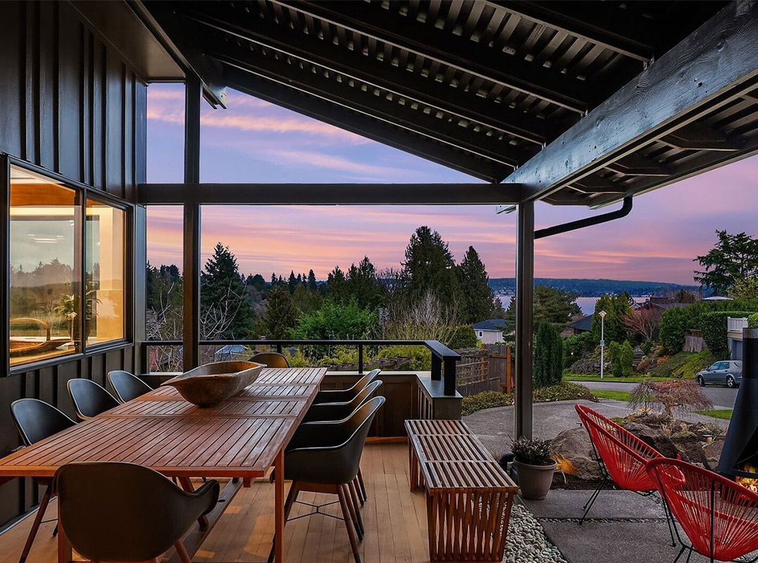 A Showstopper in Laurelhurst