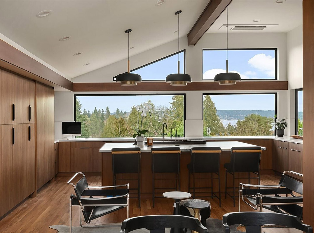 A Showstopper in Laurelhurst