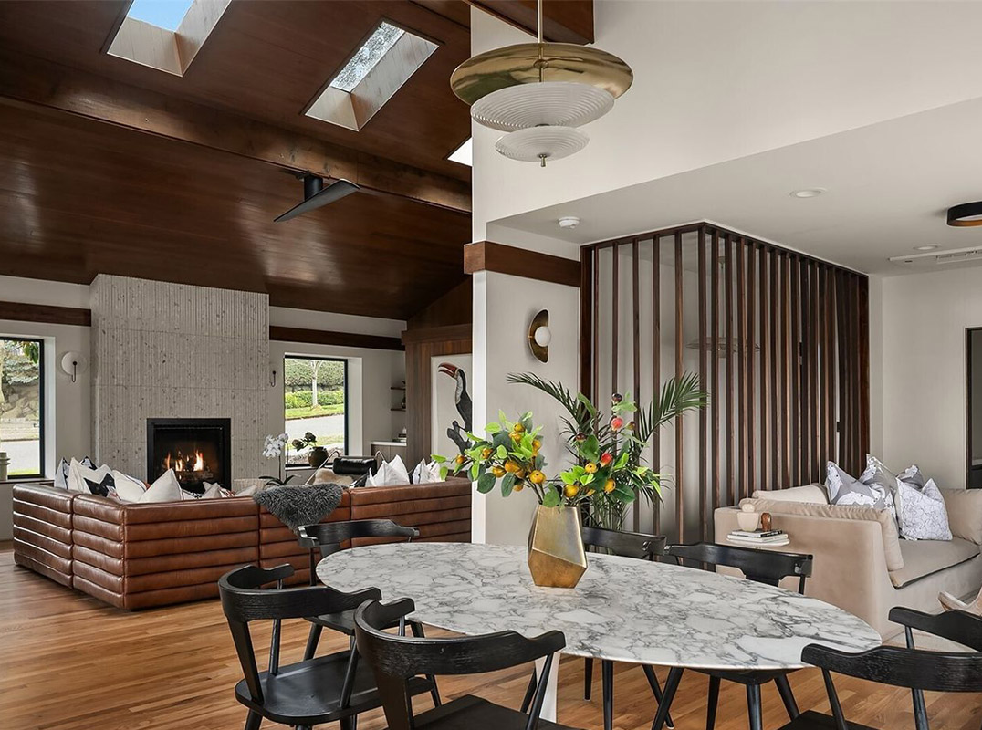 A Showstopper in Laurelhurst
