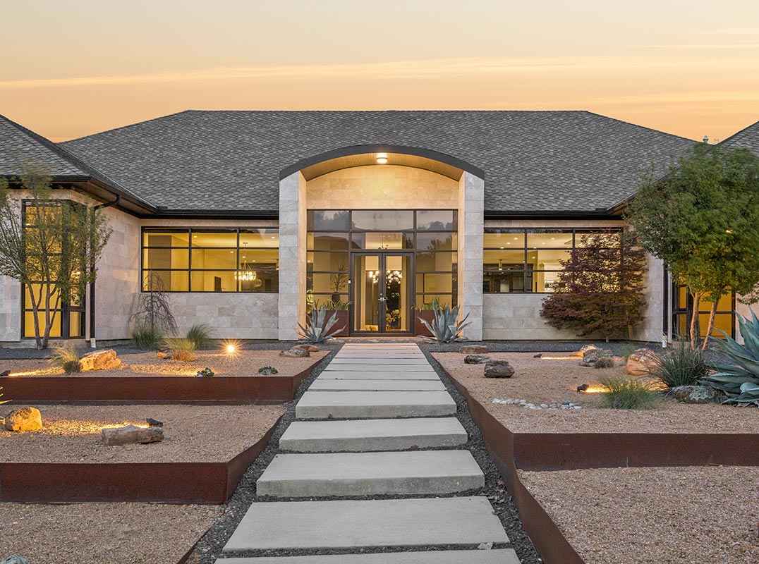 Contemporary Single-Story Home In The Bluffs At Pinnell Pointe